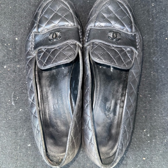 Chanel Black Quilted Loafers - Picture 1 of 4